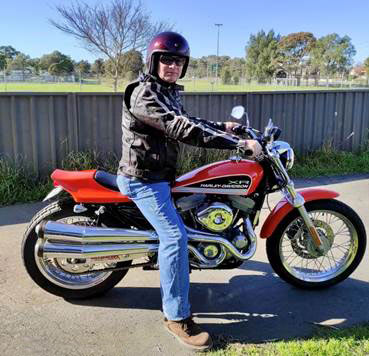 Handsome Down Under Street Tracker